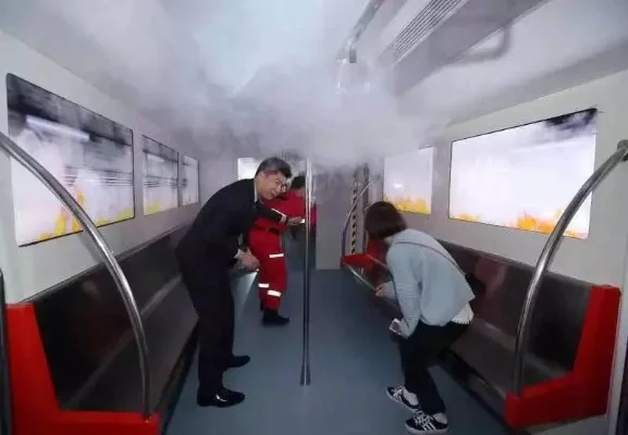 地铁紧急逃生指南：保持冷静，快速行动，确保安全